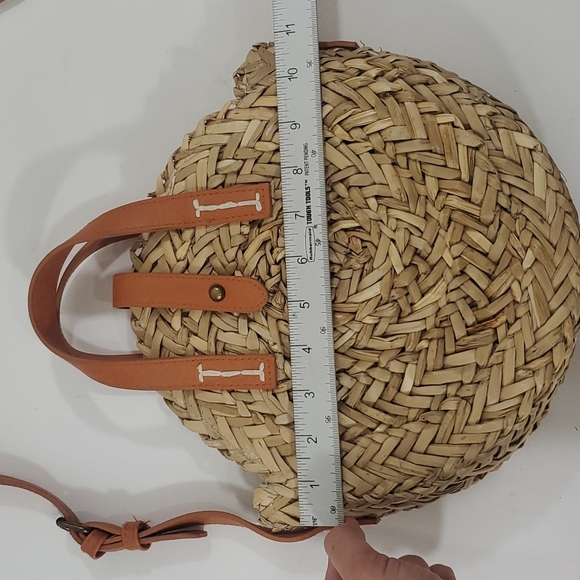 Universal Goods Co. Straw purse - round shape - Picture 13 of 16